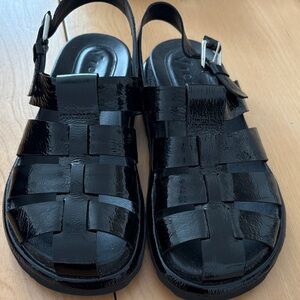 Anthropologie Vicenza black patent leather fisherman sandals.  Size EU38